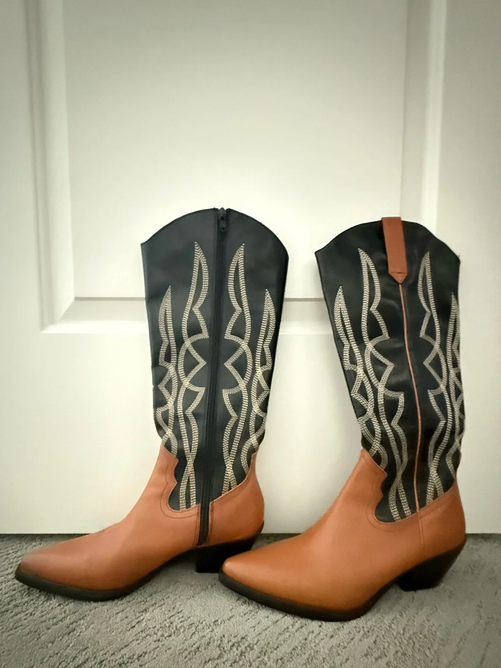 Classic Two-Tone Western Knee-High Boots - Black & Brown